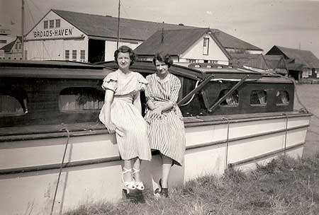 Norfolk Broads Cruiser - Consort (Photo by Bill Stephenson) Norfolk Broads Cruiser - Consort (Photo by Bill Stephenson)